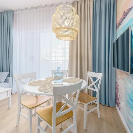 Sunset Ii, Nadmorska 104