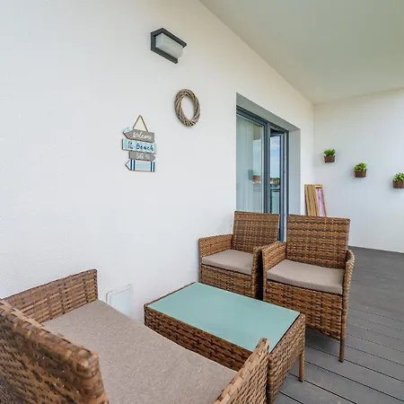 Sunset Ii, Nadmorska 104