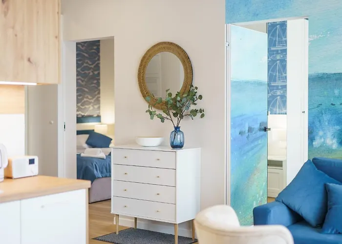 Sunset Ii, Nadmorska 104