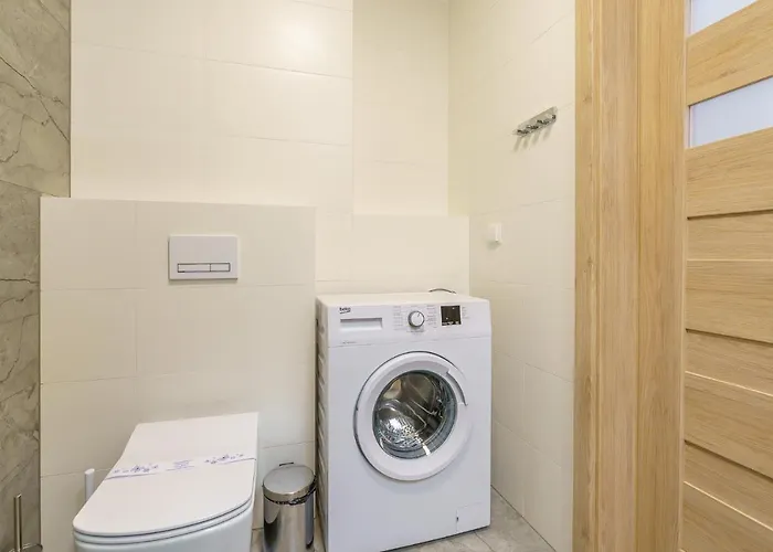 Sunset Ii, Nadmorska 104 *